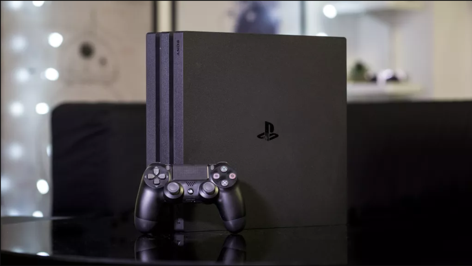 Giới thiệu Máy chơi game SONY PS4 Pro OM 2 Bundle - CUH-7218B OM2